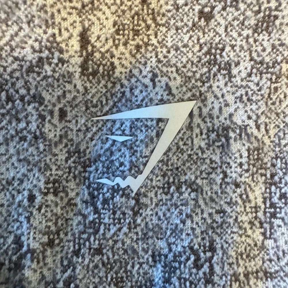 Gymshark Gray Cutout Strappy Back Sports Bra Size M Activewear Athleisure Gym - Picture 8 of 8